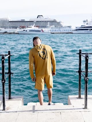 🎣 When you know what you want and you know the timing is just right. Now’s the moment to gear up with pieces that won’t...